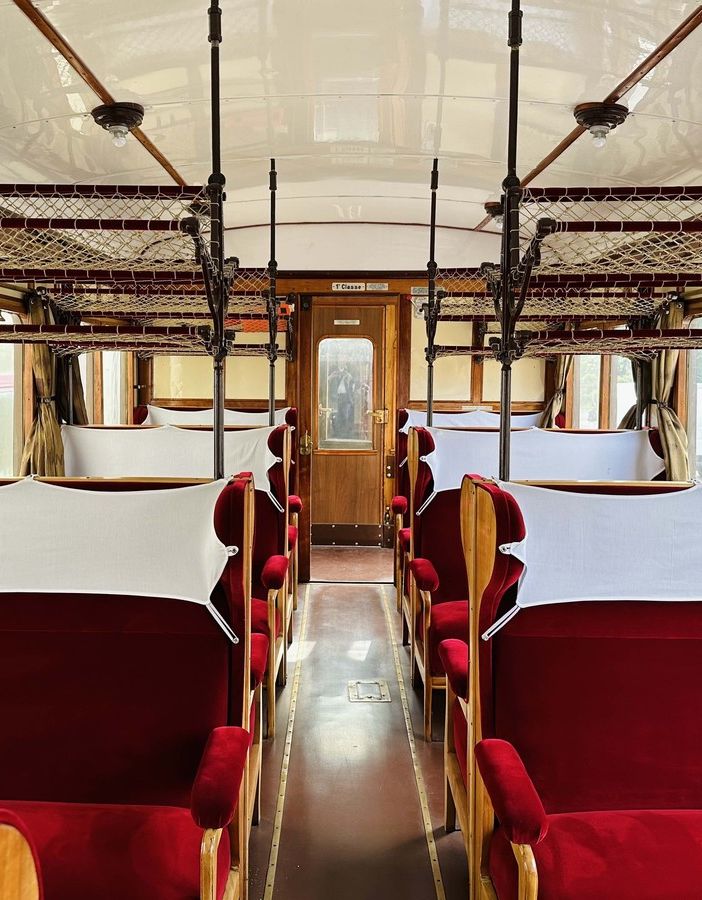 Treno storico Trenord: domenica 15 un viaggio anni Venti verso il lago Maggiore sulle note di Puccini
