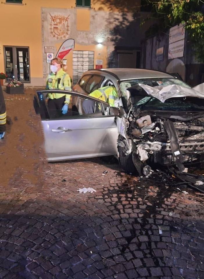 Notte di sangue lungo le strade del Lago Maggiore: muore un uomo di 35 anni