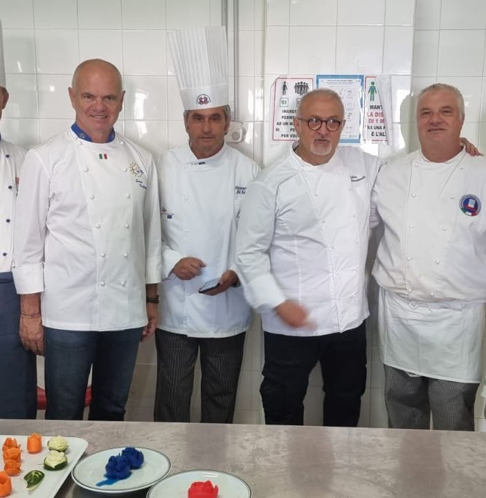 Villa Santa Maria per la 42esima volta diventa la patria dei cuochi. Trionfo per Enrico Derflingher