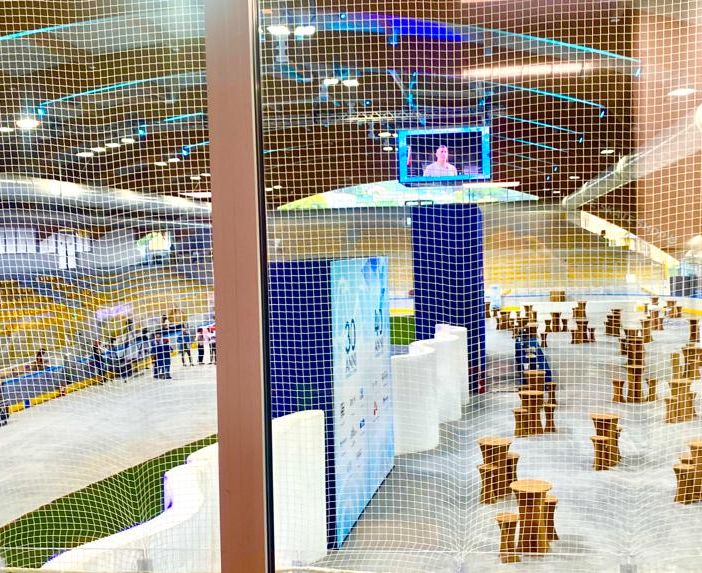 FOTO - L'Acinque Ice Arena &quot;trasformata&quot; per l'assemblea di Confindustria. Tra i relatori anche Scola