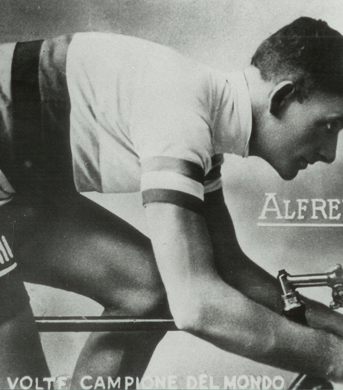 Binda Cycling Festival al via con la mostra  “Fascino Mondiale. La Maglia Iridata”