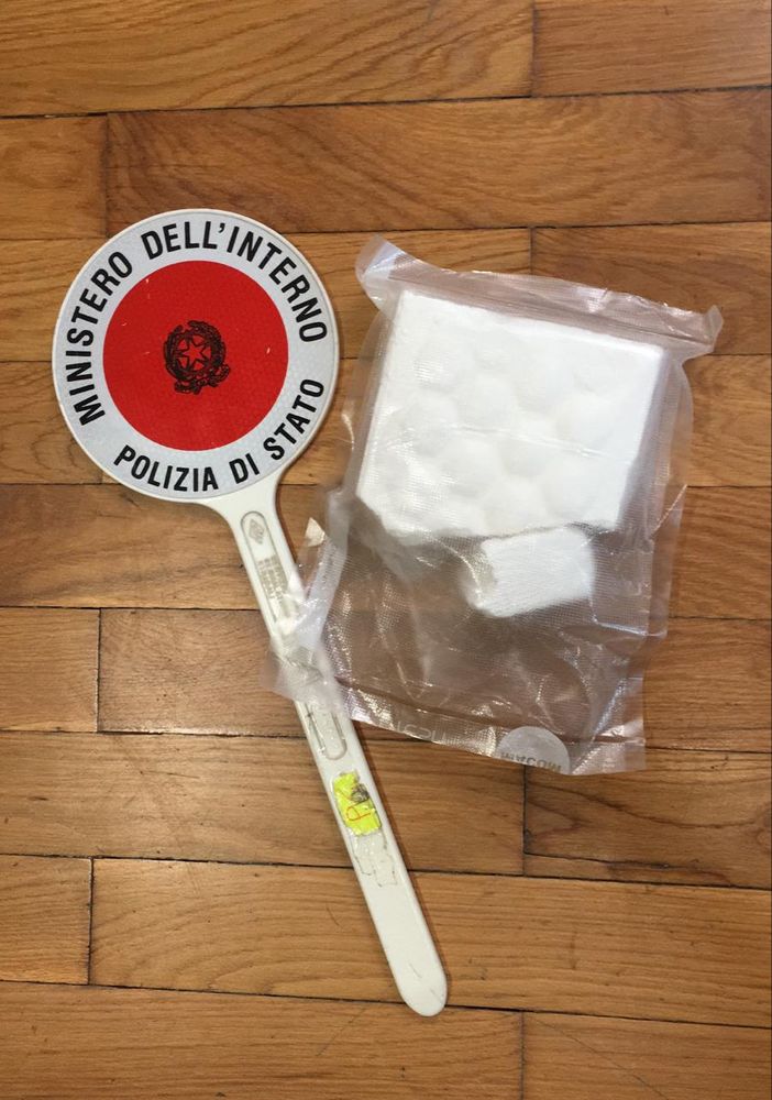 Trovato con mezzo chilo di cocaina sull'auto: arrestato