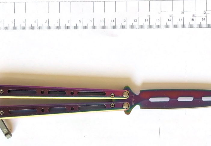 Diciassettenne trovato in stazione a Luino con un coltello di oltre 20 centimetri: denunciato