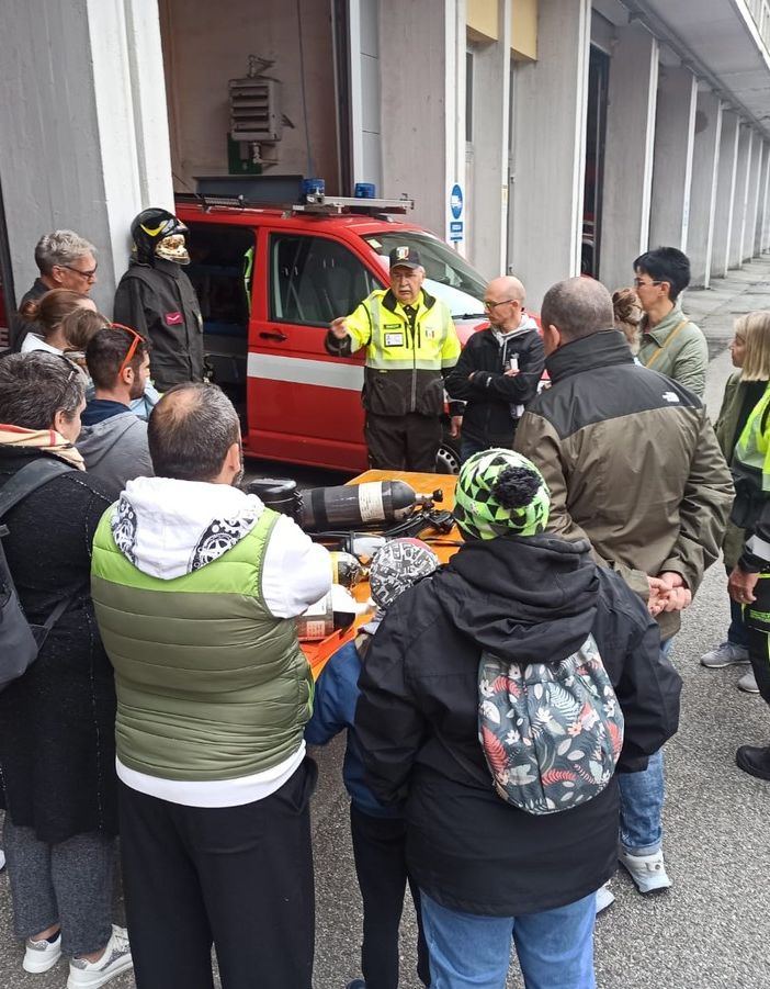 FOTO. Oltre mille visitatori al Comando provinciale dei vigili del fuoco di Varese