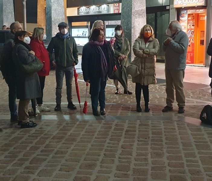 Antifascisti in piazza a Busto. «Nell’ultimo mese episodi gravi»
