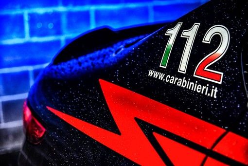 Va dai carabinieri per una denuncia ma viene arrestata. Era ricercata