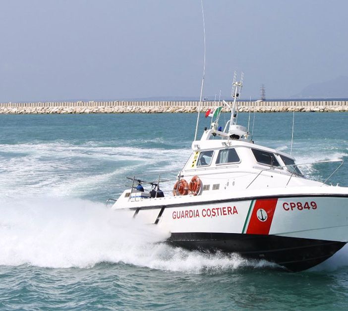 Maltempo: affonda barca a vela nel Palermitano. Sette dispersi e quindici persone in salvo