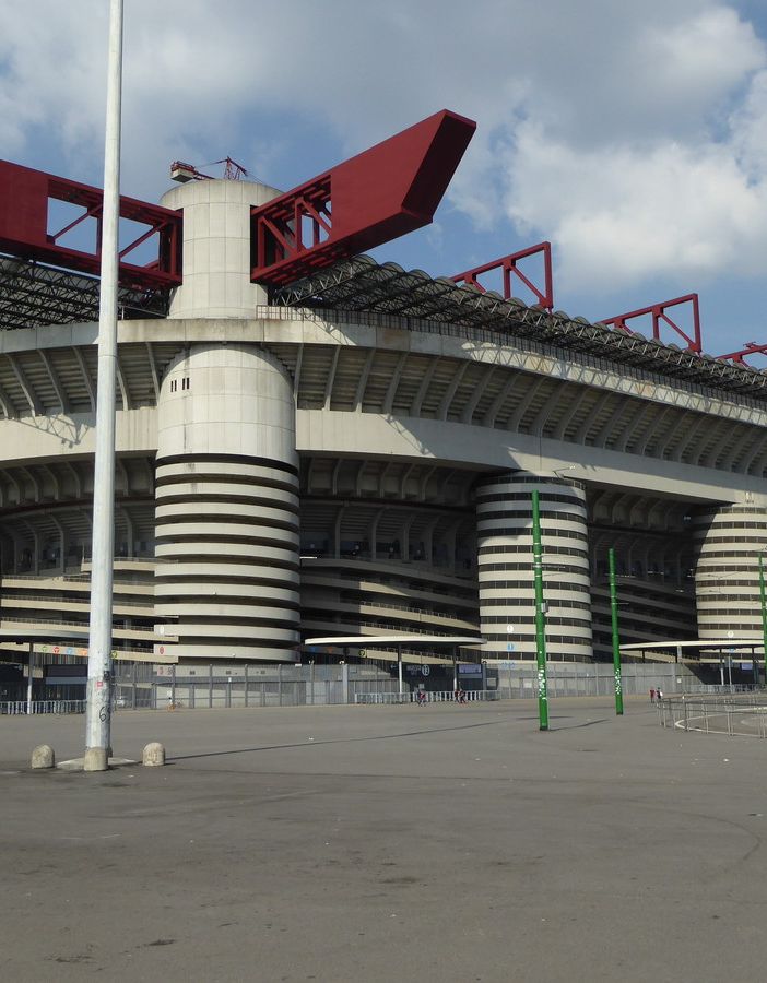Infiltrazione mafiose nelle curve di Inter e Milan: blitz e numerosi arresti