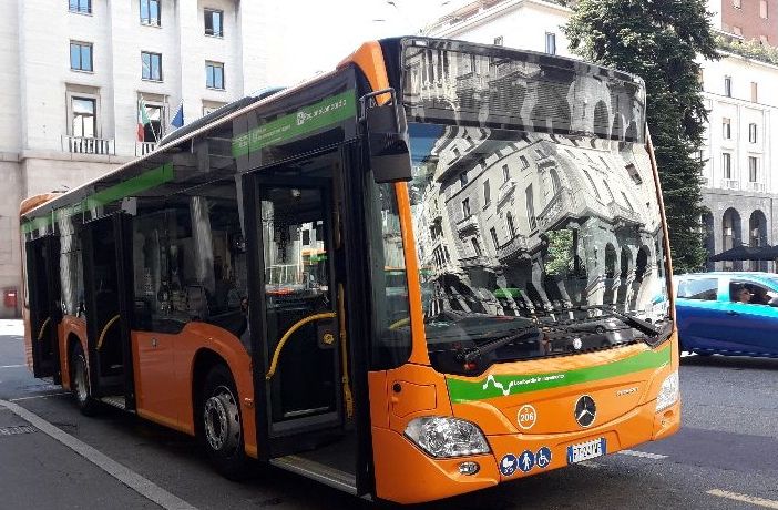 Controlli dei Nas anche sugli autobus di Varese, Autolinee Varesine: «Per ora nessuna traccia di Covid»