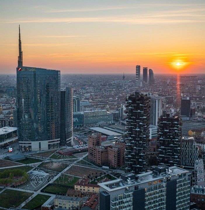 La vista dal 39° piano di Palazzo Lombardia, posizionato a un'altezza di 161 metri