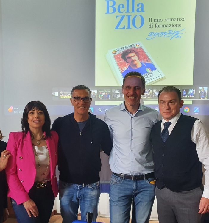 Lo “Zio” Bergomi si racconta ai ragazzi dell’istituto Fermi di Castellanza. Una storia di «talento ed educazione»