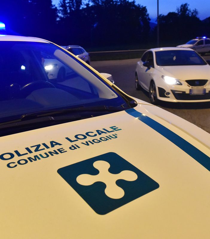 Traffico di migranti tra Valceresio e Svizzera, per il &quot;passatore&quot; tunisino multa da 84mila euro