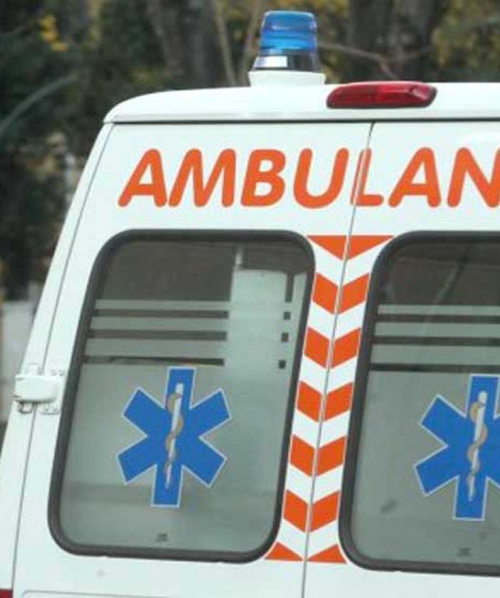 Scontro tra un'auto e una moto: un ferito a Buguggiate