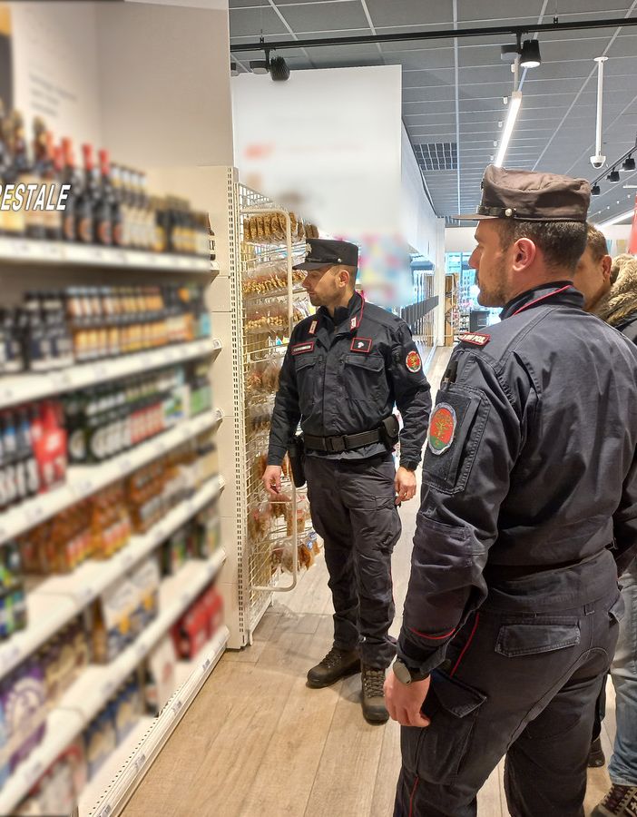 Birra alla cannabis, ma solo sull'etichetta: sequestrate 15mila bottiglie