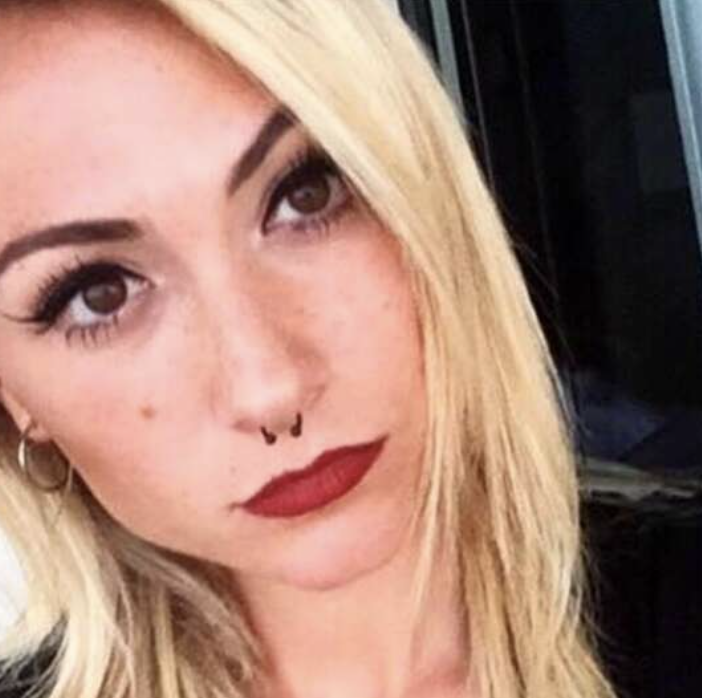Omicidio di Senago: Giulia sorpresa alle spalle, la coltellata alla gola le ha impedito di urlare