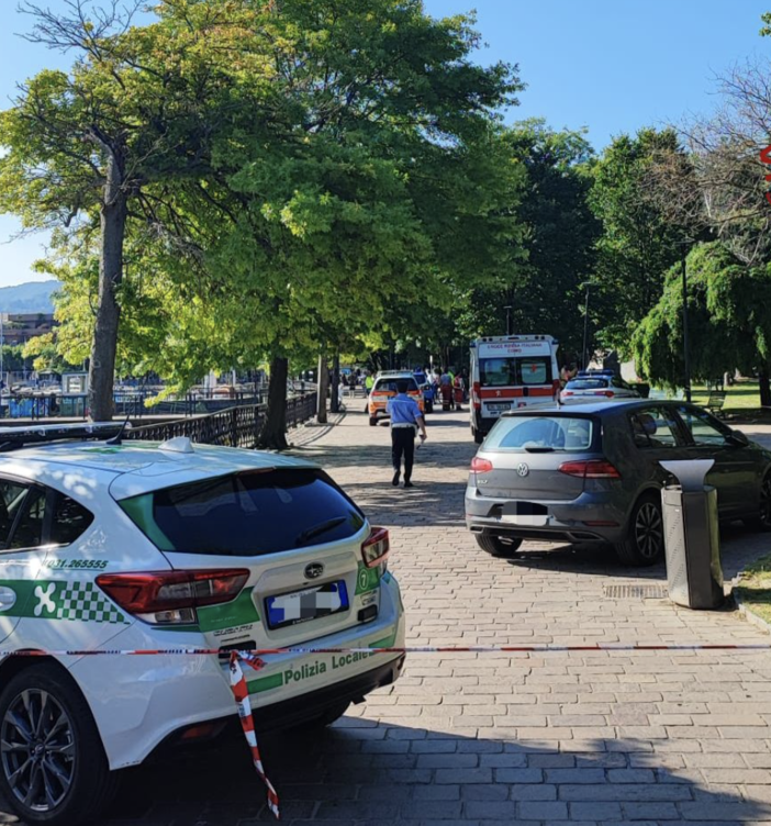 Affiora un cadavere nel lago di Como: è di un uomo di 44 anni