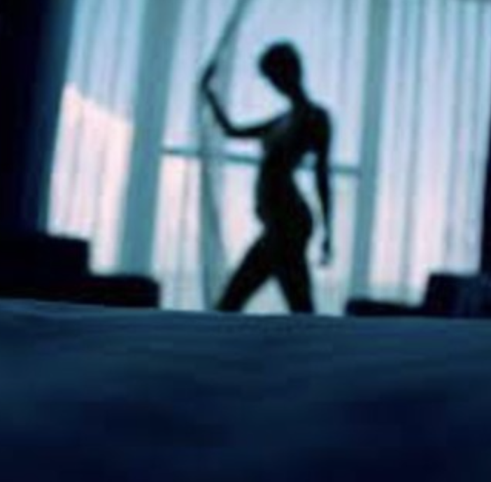 Sesso a tre finisce a badilate: uomo di 37 anni a processo