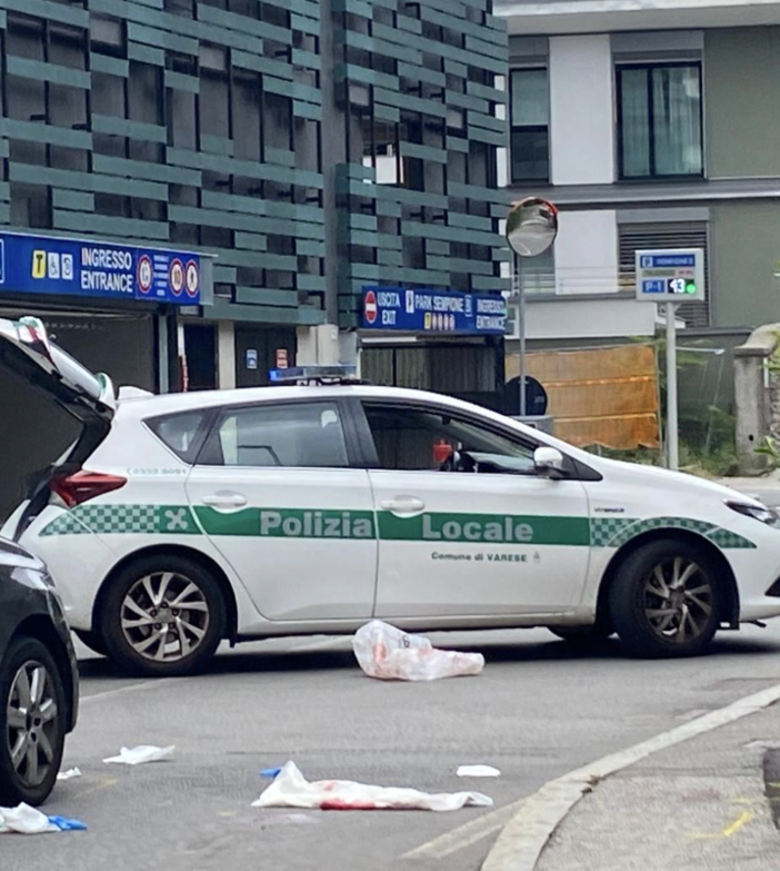 La polizia locale sul luogo dell'incidente