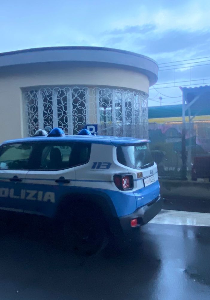 FOTO. Muore travolto dal treno: dramma ad Albizzate. Circolazione ferroviaria sospesa
