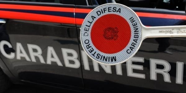 Sangiano: ragazzina minaccia di togliersi la vita, salvata dai carabinieri