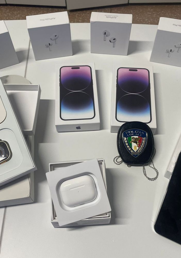 Valceresio: vendevano iPhone &quot;taroccati&quot;, smascherati e denunciati dalla polizia locale