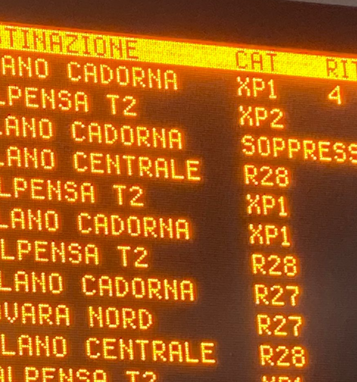 Il tabellone alle 7.39 a Busto