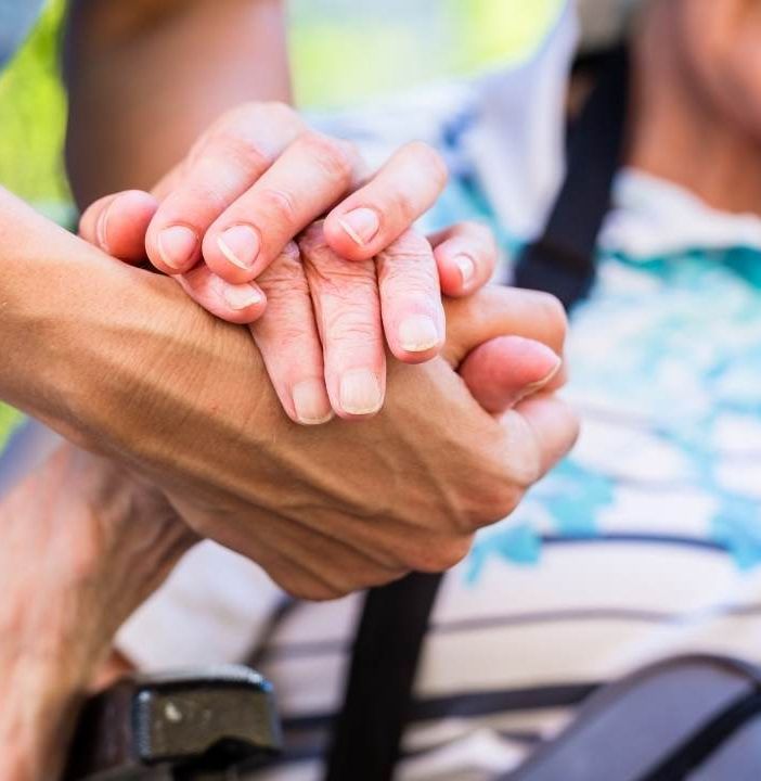 Disabilità, Astuti: «La destra impedisce in consiglio regionale di discutere mozione per ripristino dei fondi per caregiver»