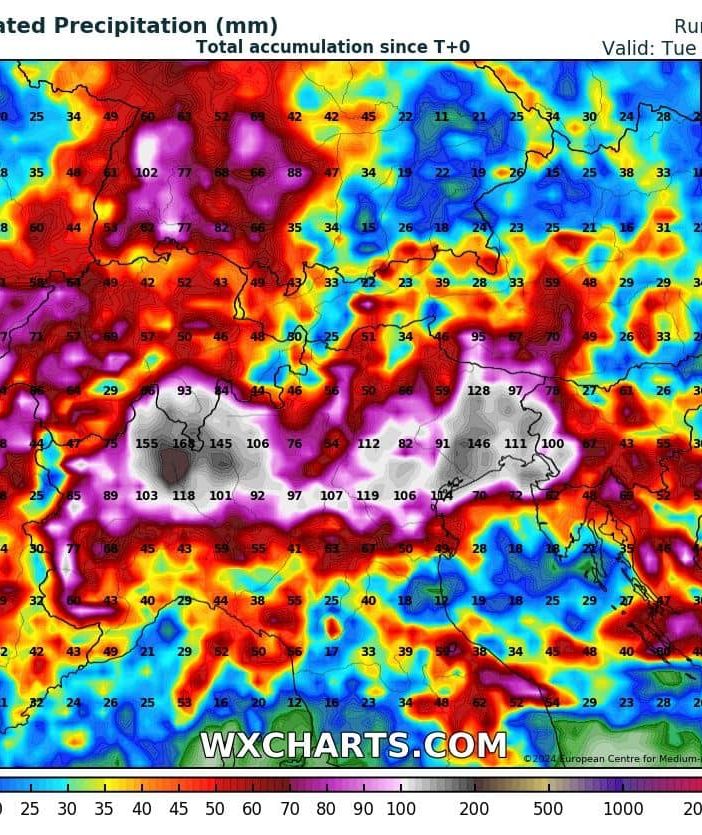 La cartina &quot;Wxcharts.com&quot; dei possibili accumuli previsti: sulla nostra provincia si va almeno dai 100 a oltre 150 millimetri di pioggia