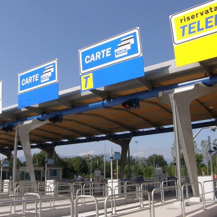 Lavori al cavalcavia sull'Autostrada dei Laghi: chiusura notturna degli svincoli di Busto e Gallarate