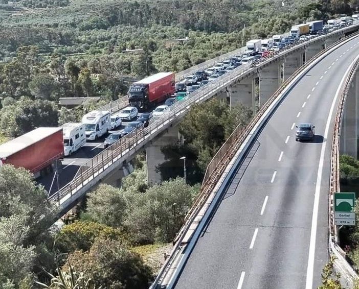 Controesodo del 25 Aprile dalla Liguria: sulla A10 tutti in coda dal pomeriggio