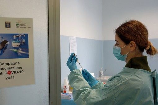 Covid, il punto: a Varese l'incremento maggiore di nuovi positivi (+23), poi Busto (+12) e Tradate (+6)