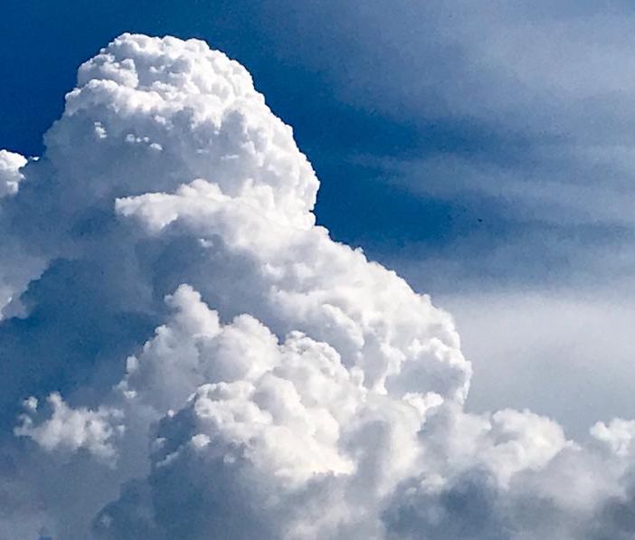 Tante nuvole, qualche temporale: il solstizio d'estate porta tempo instabile sul Varesotto