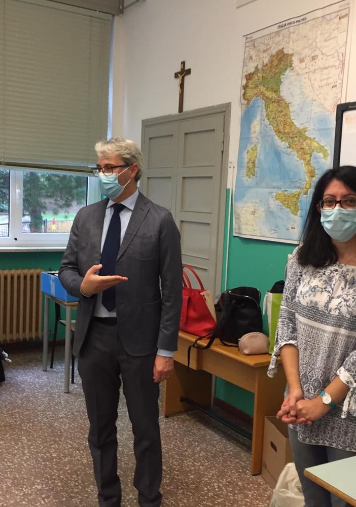 Il sindaco di Varese con i genitori di &quot;Prima a Scuola Varese e Provincia&quot;: «Battersi per la riapertura è sacrosanto»