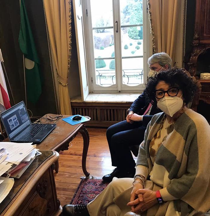 Varese, l'assessora Dimaggio: «Vicinanza e solidarietà assoluta alle ragazze aggredite sul treno»