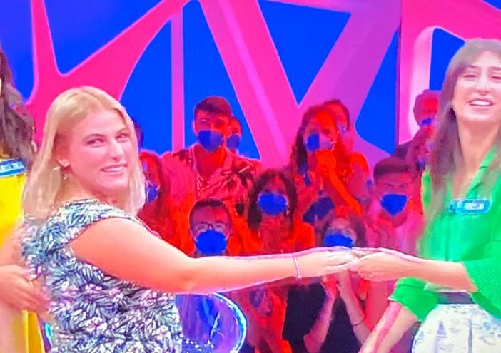 Reazione a catena vincente da 60mila euro: tre ragazze della nostra provincia regine al quiz di Rai 1