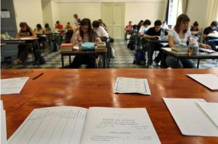 Suona questa mattina la prima campanella nelle scuole della provincia di Varese