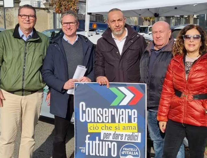 Il Circolo FdI di Gallarate in piazza per allargare la base del partito