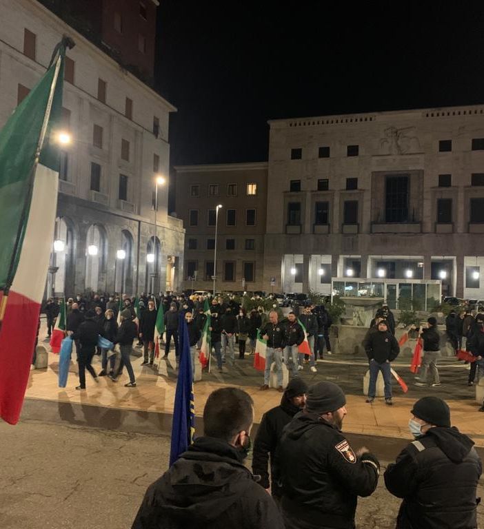 FOTO E VIDEO. Do.Ra e Casa Pound ricordano le vittime delle Foibe