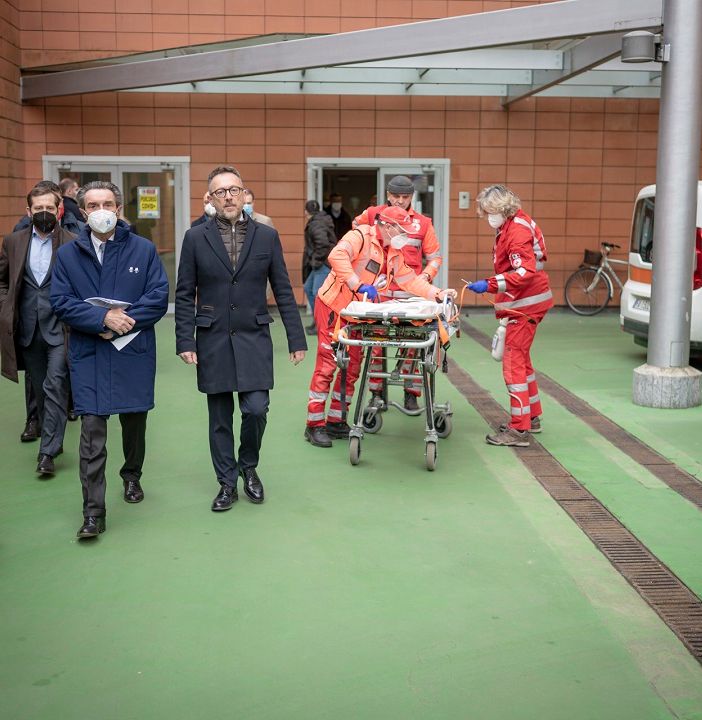Nelle foto sotto, i progetti di: Day Center, Del Ponte e Padiglione “Dansi Boffi” dell'Ospedale di Circolo