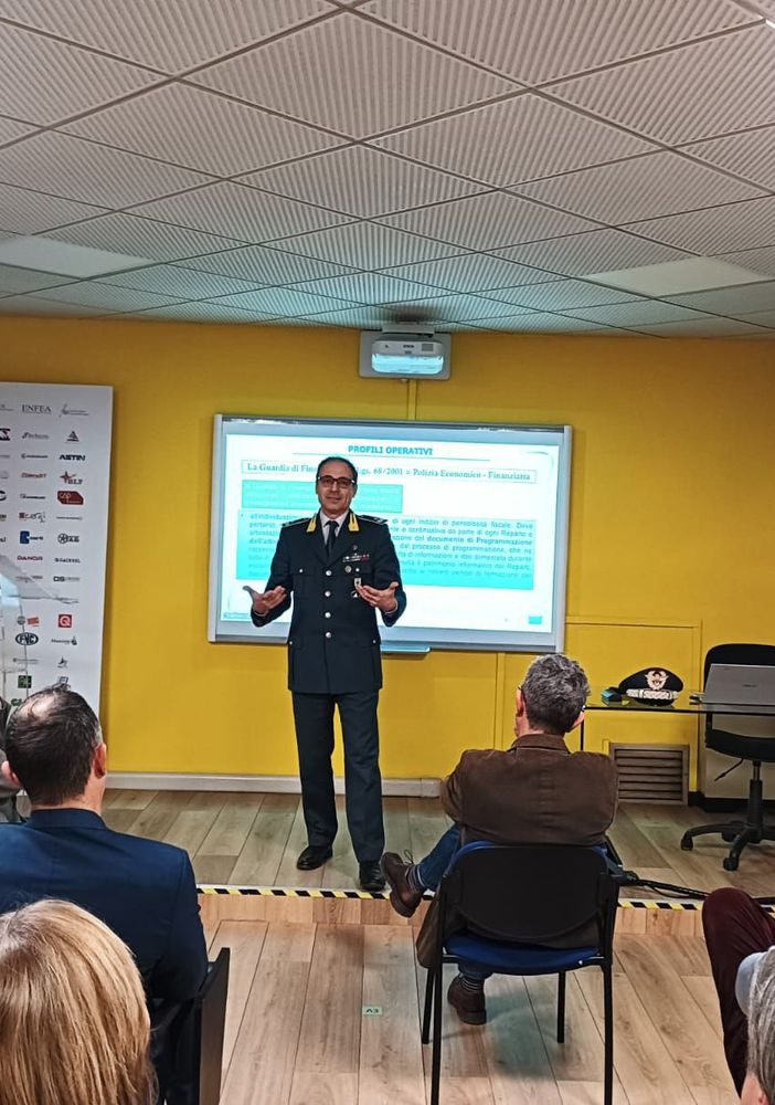Il sistema “Molecola”: Confapi Varese incontra il Comandante provinciale della Guardia di Finanza