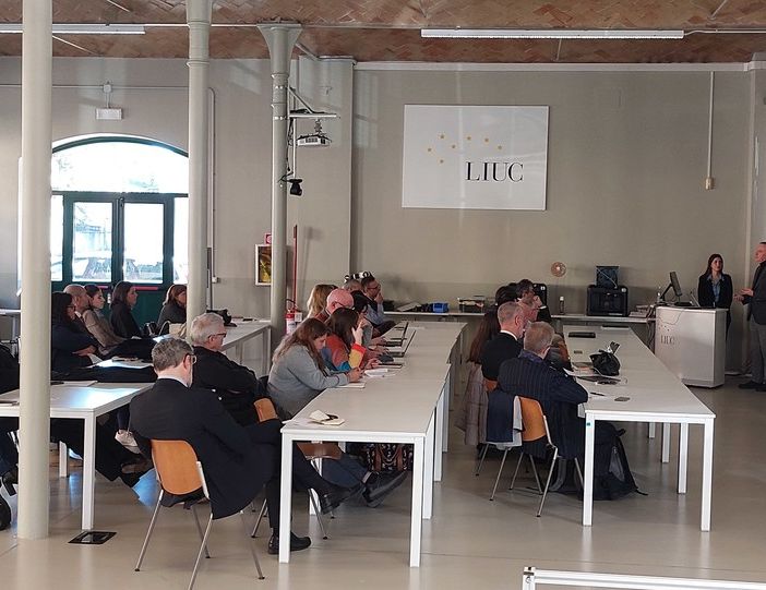 “Il fenomeno Industria 4.0 nelle aziende manifatturiere italiane: tendenze e barriere evolutive”