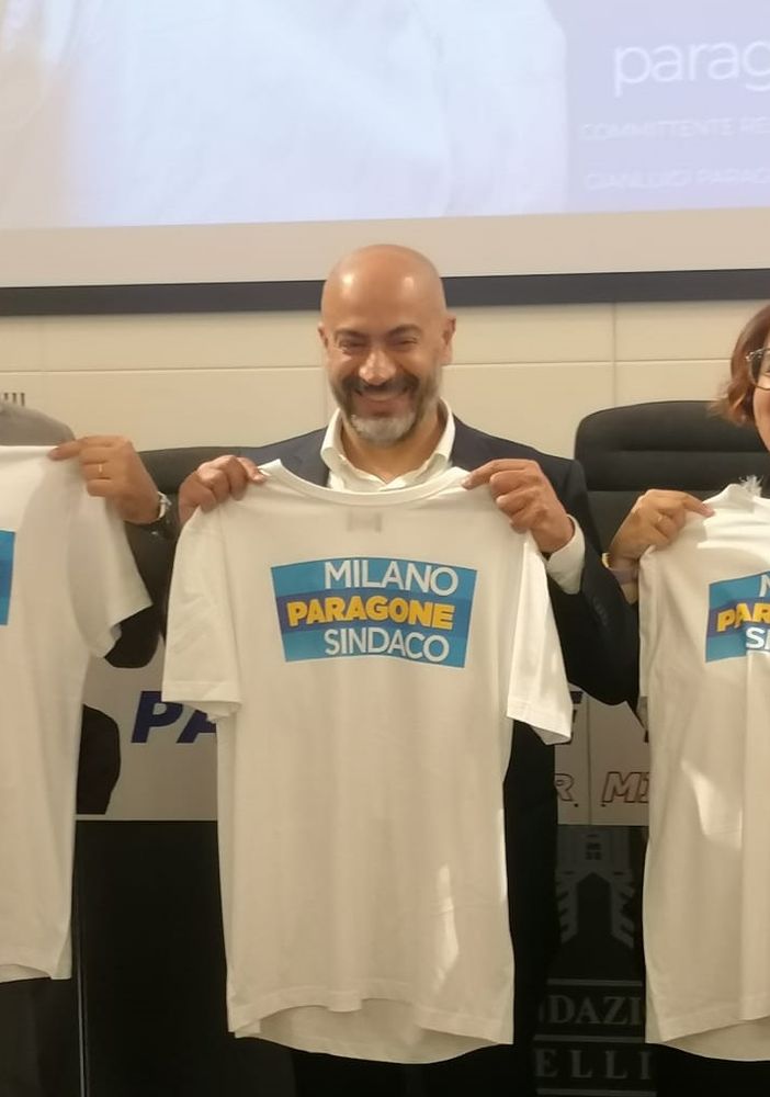 VIDEO. Paragone si presenta come sindaco di Milano: «È una candidatura politica. A Varese auguro il meglio. Deluso da Galimberti. Pinti ha grande entusiasmo»