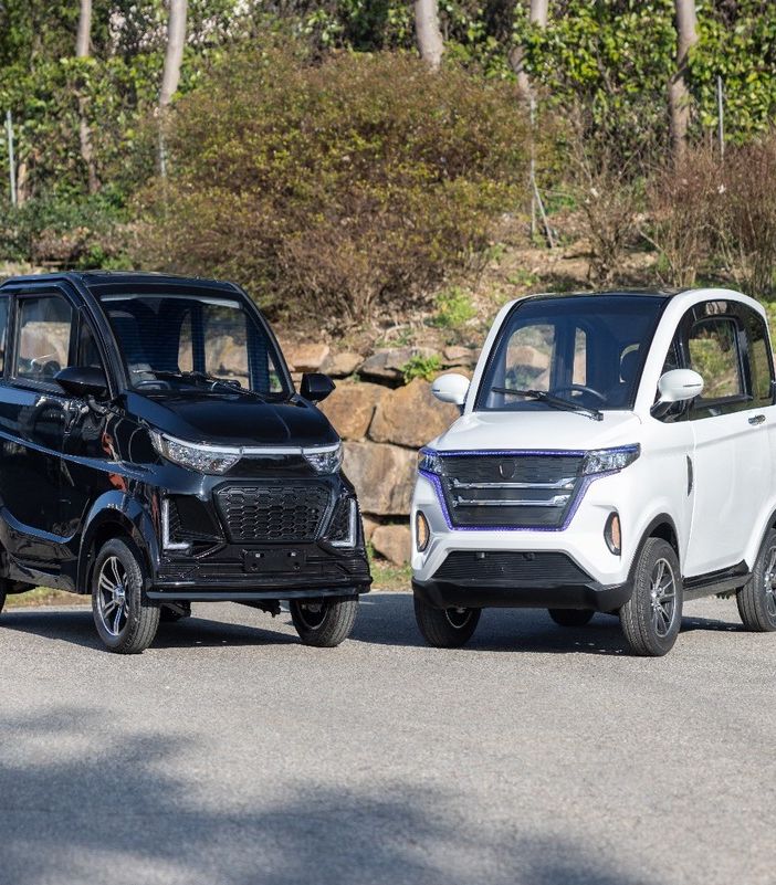I nuovi cabin scooter “e-move” che saranno presentati da Caporali2000 a Daverio