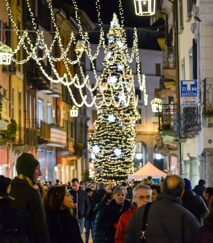 COSA FARE NEL WEEKEND. Benvenuto dicembre: lucine, mercatini di Natale, spettacoli, musica e tanti appuntamenti per entrare nel clima delle Feste