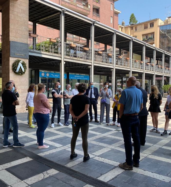 Piazza XX Settembre, incontro tra studenti, residenti e amministrazione: «La sicurezza di tutti è una priorità»