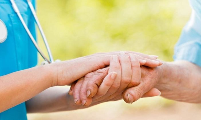 Infermiere di famiglia, una rete che funziona: quasi 700 pazienti tra Tradate, Arcisate e Laveno