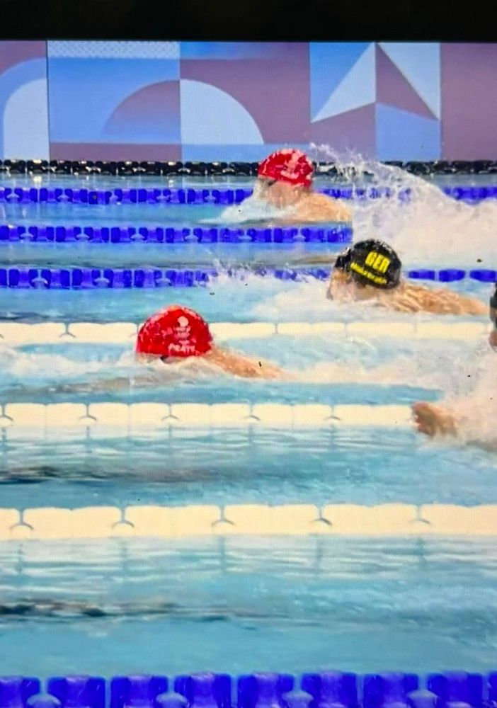 Martinenghi in batteria a Parigi nei 100 rana è terzo e accede alla semifinale. Sotto in gallery Nicolò Carucci sul doppio senior olimpico Martinenghi in batteria a Parigi nei 100 rana è terzo e accede alla semifinale. Sotto in gallery Nicolò Carucci sul doppio senior olimpico