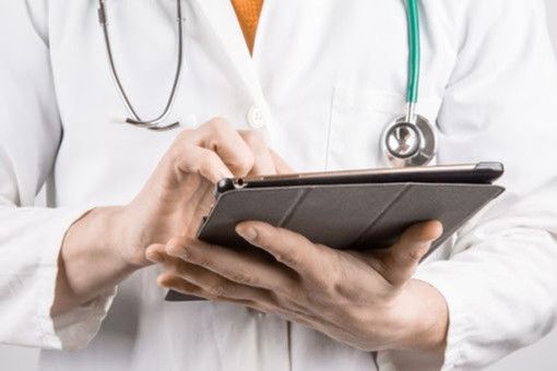 Aperte le iscrizioni alle scuole di specializzazione in medicina dell’Università dell’Insubria: 199 borse di studio del Mur e 7 di Regione Lombardia