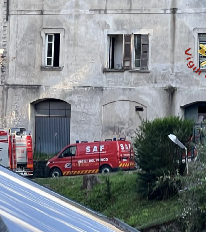 Dramma nel Comasco: escursionista precipita e muore, la moglie gravissima