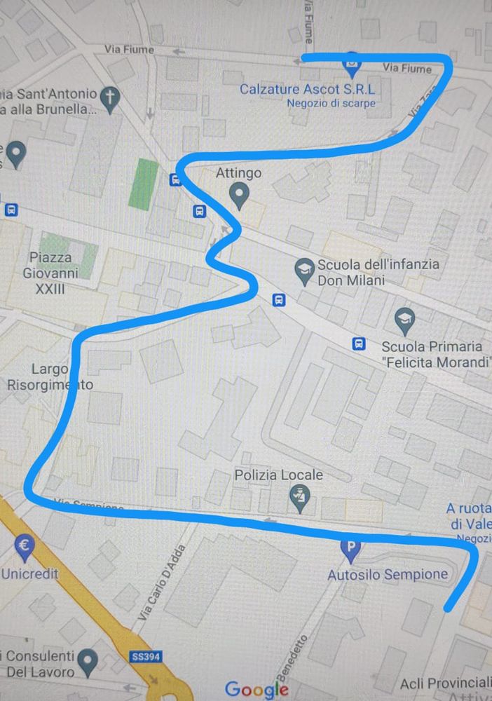 Un percorso pedonale dal parcheggio di via Sempione e Villa Mylius